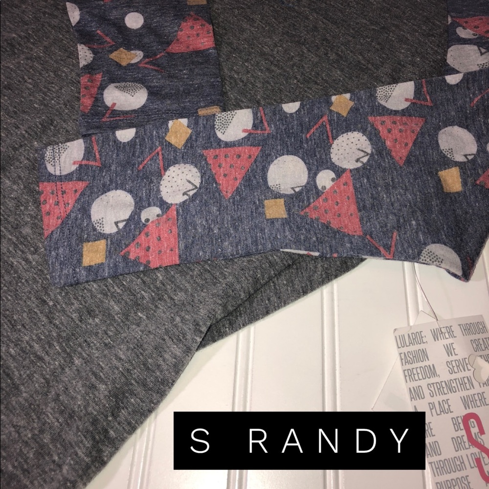 NWT LULAROE RANDY TEE SMALL